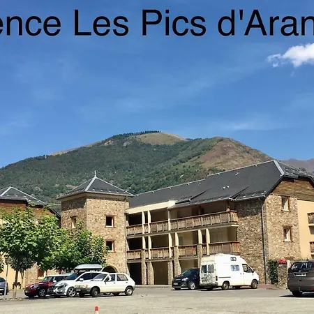 Les Pics D'aran Bagneres-de-Luchon